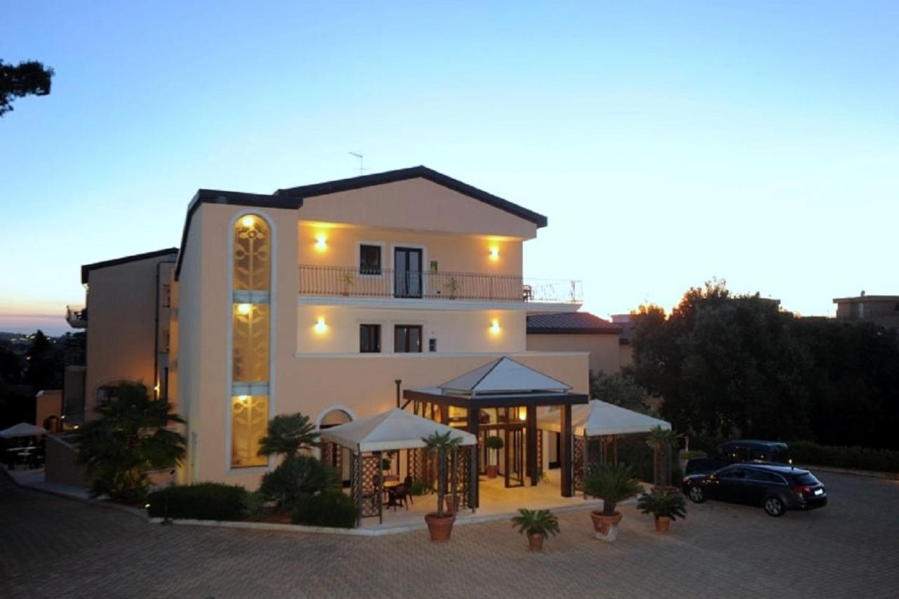 Hotel Villa Rosa Мартіна-Франка Екстер'єр фото
