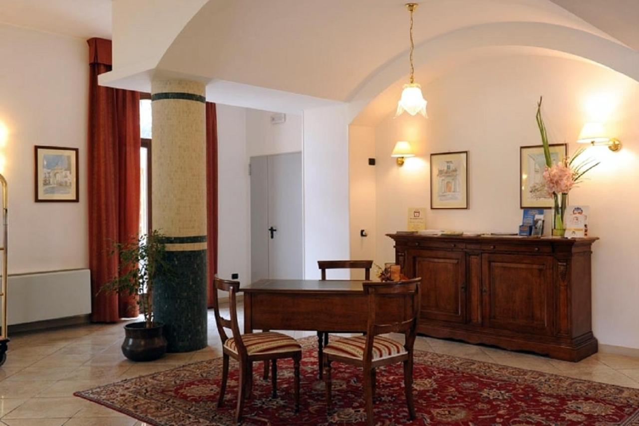 Hotel Villa Rosa Мартіна-Франка Екстер'єр фото